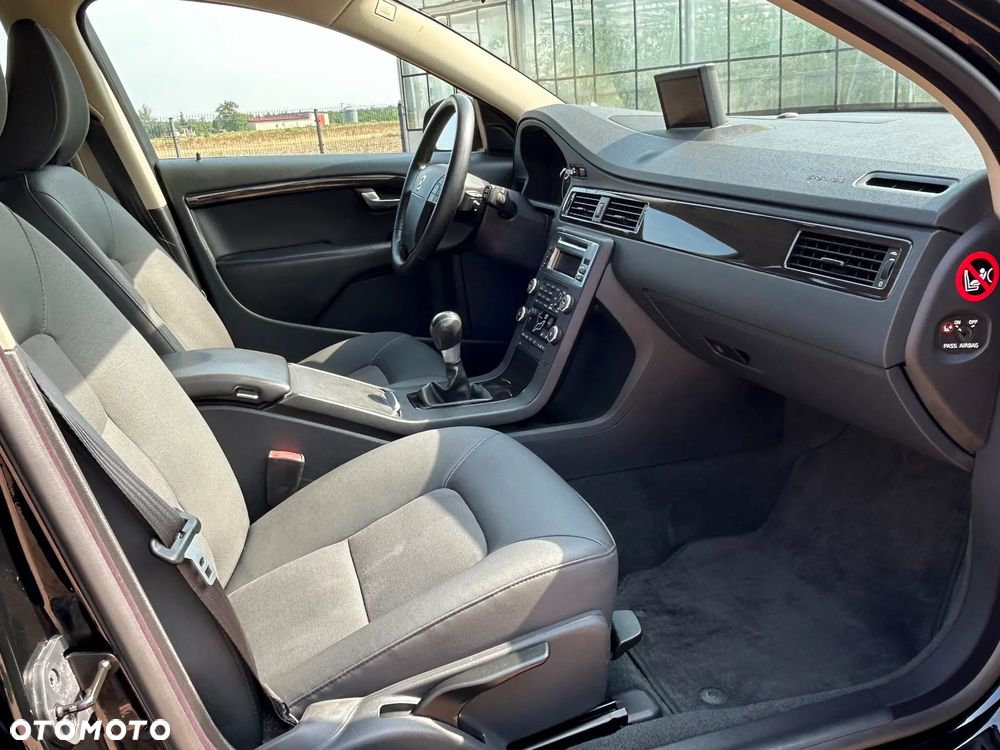 Volvo V70 2.0D Momentum - 18