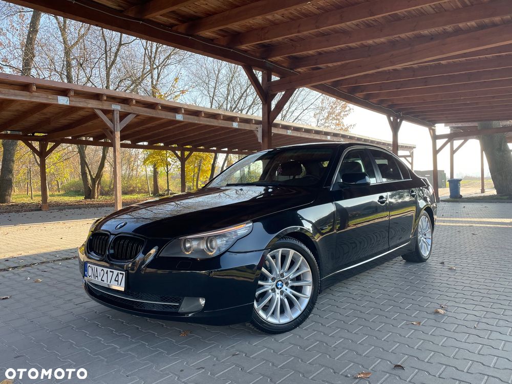 BMW Seria 5 520d - 33