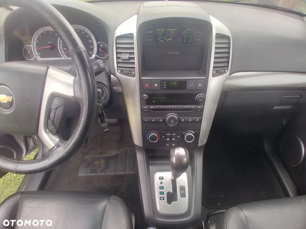 Chevrolet Captiva 2.0 4WD 7 Sitzer Automatik LT Exclusive - 11