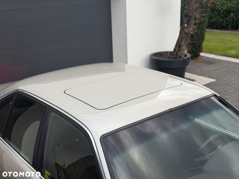 BMW Seria 5 520 i - 19