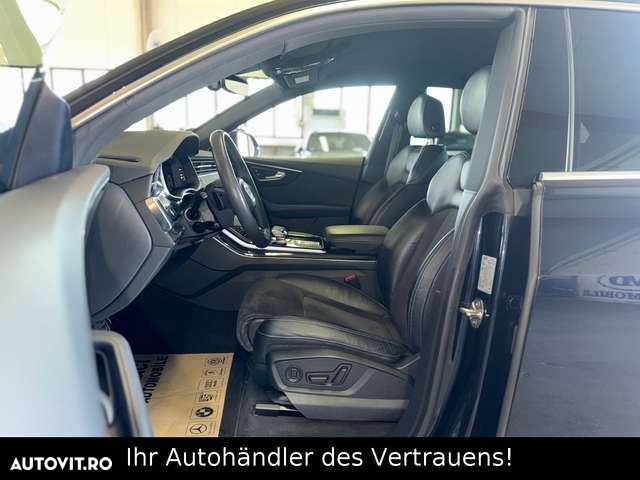 Audi Q8 - 10