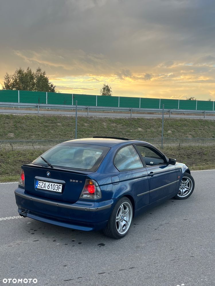 BMW 3 Series 2001 photo 2