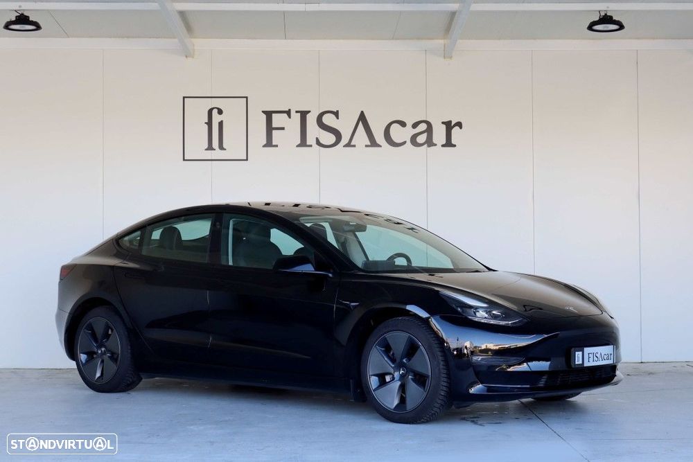 Tesla Model 3 - 1