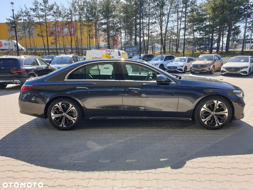 Mercedes-Benz Klasa E 220 d mHEV Avantgarde 9G-Tronic - 7