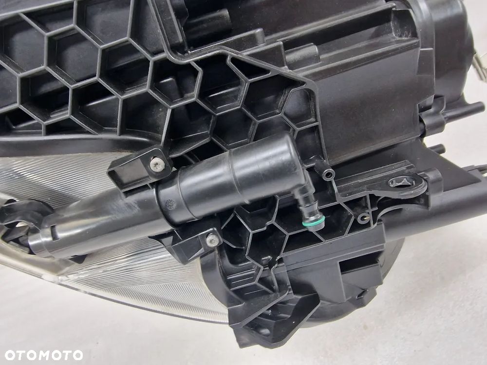 SKODA SUPERB II LIFT 3T0 12-15 BI-XENON BIXENON SKRĘTNY + SPRYSKIWACZ PRAWY PRAWA LAMPA PRZEDNIA PRZÓD , NR 3T1941016H , NR AUKCJI LL239 - 15