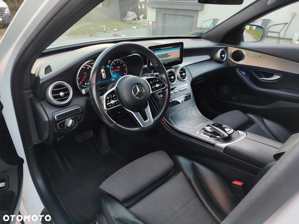 Mercedes-Benz Klasa C 200 4MATIC 9G-TRONIC - 18