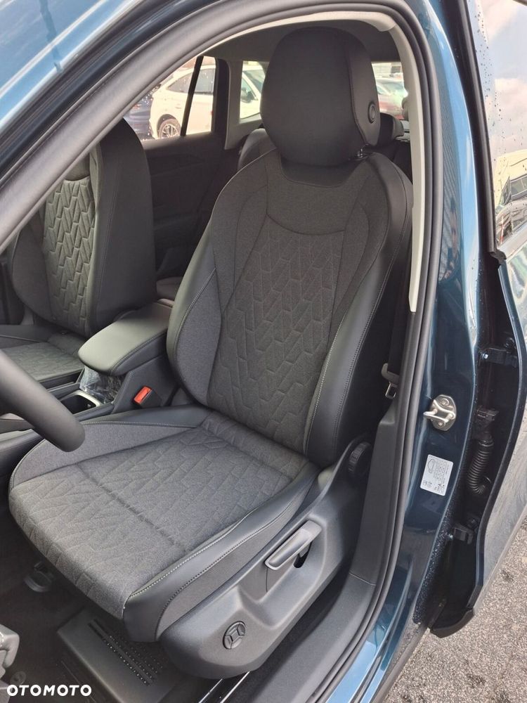 Volkswagen Tiguan - 11