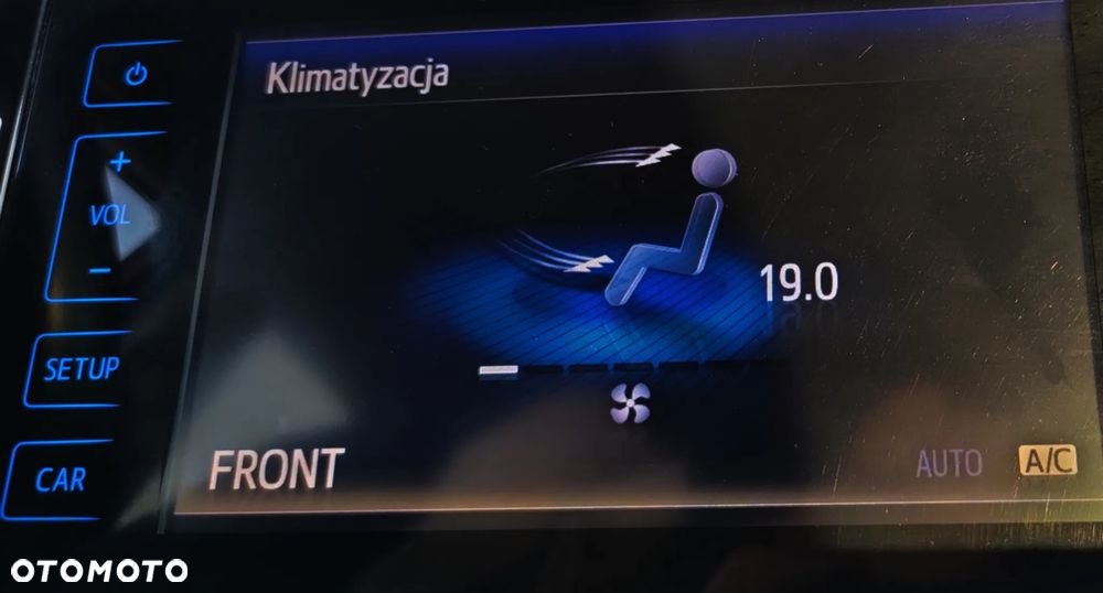 Toyota Auris 1.8 VVT-i Hybrid Automatik Touring Sports Design Edition - 24