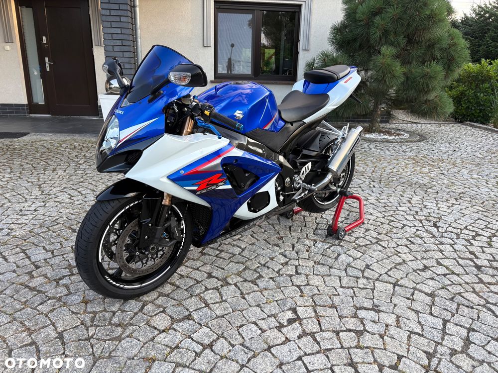 Suzuki GSX-R - 1