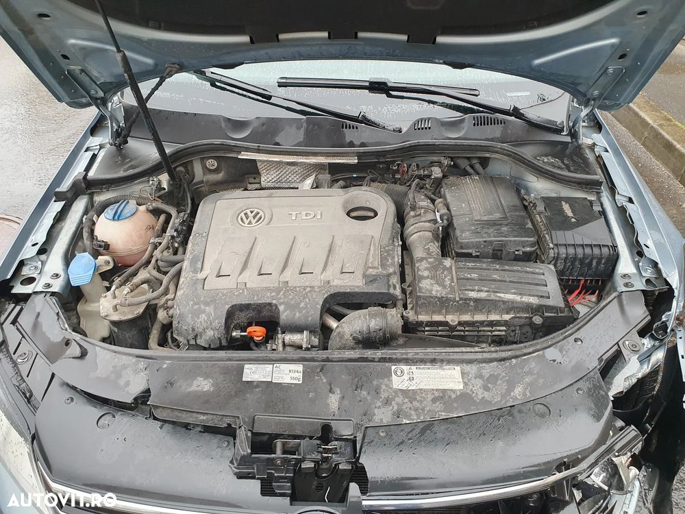 Volkswagen Passat 2.0 TDI 4Motion BlueMotion Technology Comfortline - 6