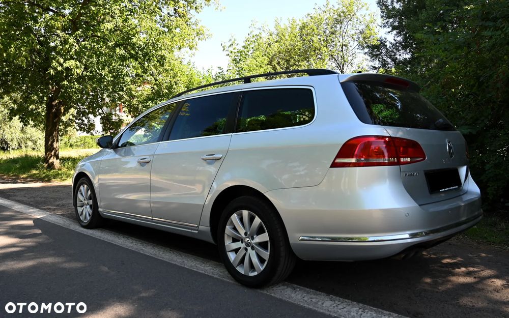 Volkswagen Passat - 19
