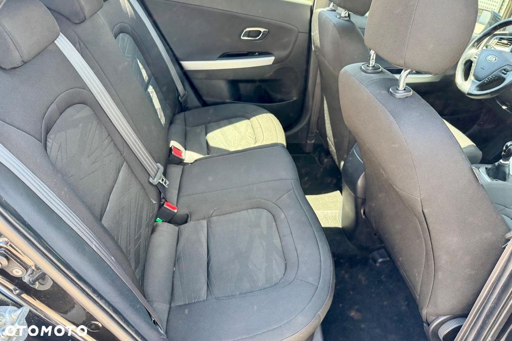 Kia Ceed - 15