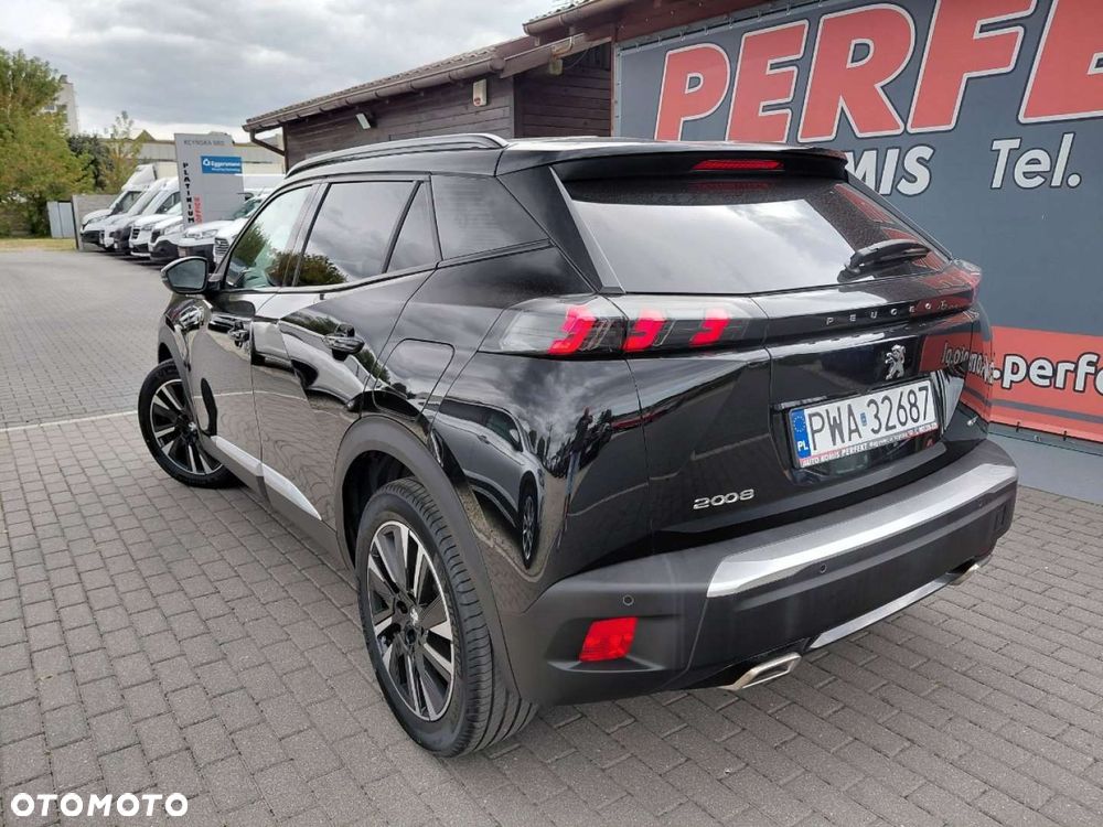 Peugeot 2008 - 6