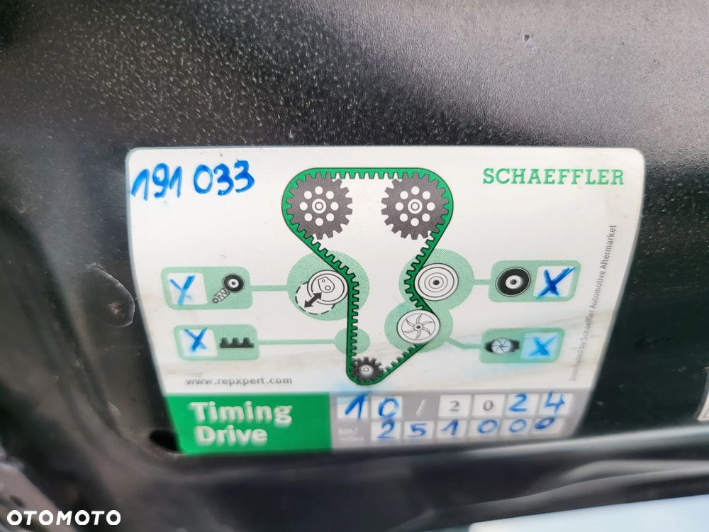 Citroën DS4 Cross 1.6 BlueHDi Be Chic S&S EAT6 - 15