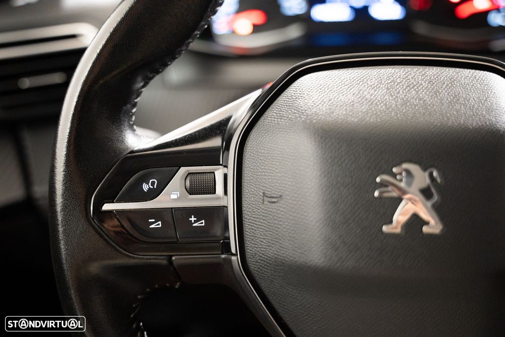Peugeot 2008 1.2 PureTech Active - 21