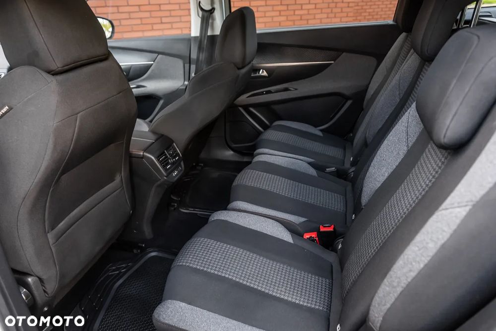 Peugeot 5008 1.5 BlueHDi Allure S&S EAT8 - 23