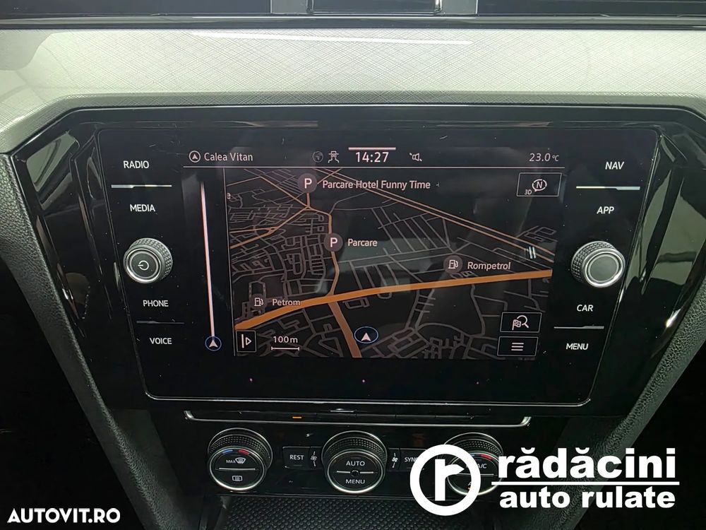 Volkswagen Passat 1.6 TDI DSG Comfortline - 24