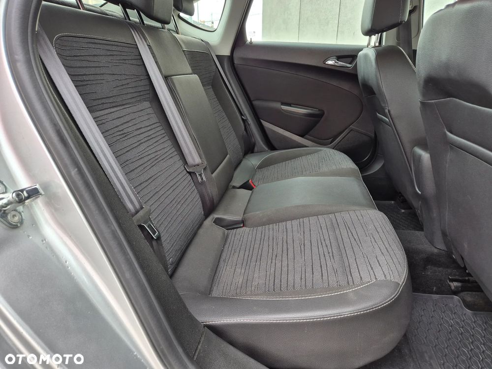 Opel Astra 1.4 T Executive EU6 - 7