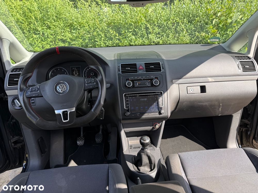 Volkswagen Touran 1.4 TSI STYLE - 18