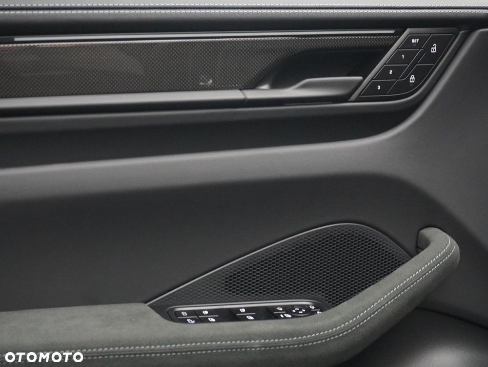 Porsche Macan GTS 100kWh - 21