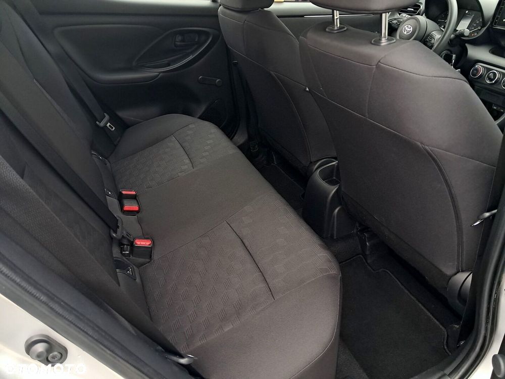 Toyota Yaris 1.5 Active - 10