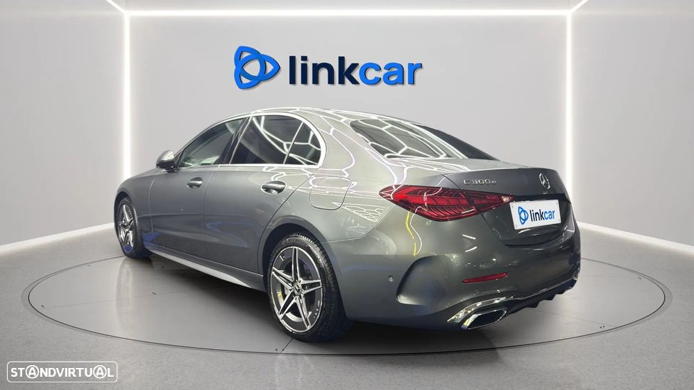 Mercedes-Benz C 300 de AMG Line - 4