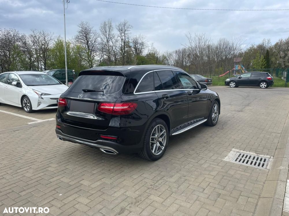 Mercedes-Benz GLC 220 d 4MATIC 9G-TRONIC AMG Line - 3