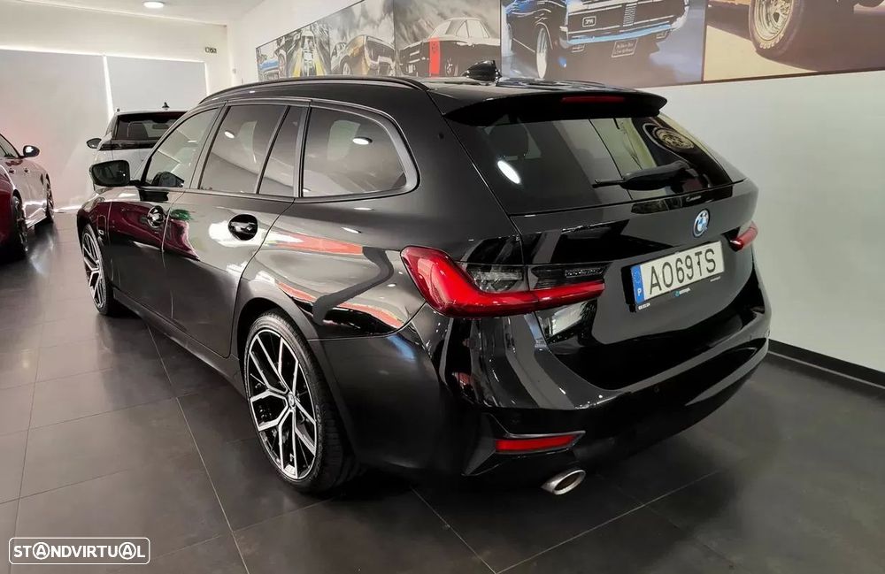 BMW 320 e Line Sport Auto — fotografia 9