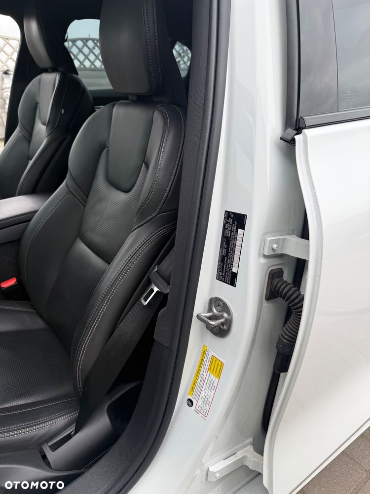 Volvo S60 T8 Recharge AWD Plus Dark - 7