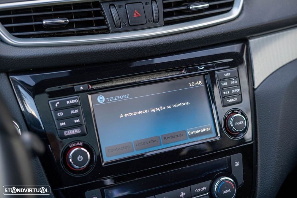 Nissan Qashqai 1.2 DIG-T N-Connecta 18 - 24