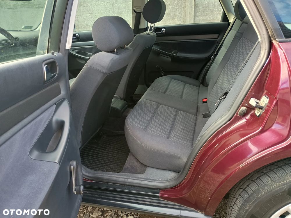 Audi A4 Limousine 1.8 - 17
