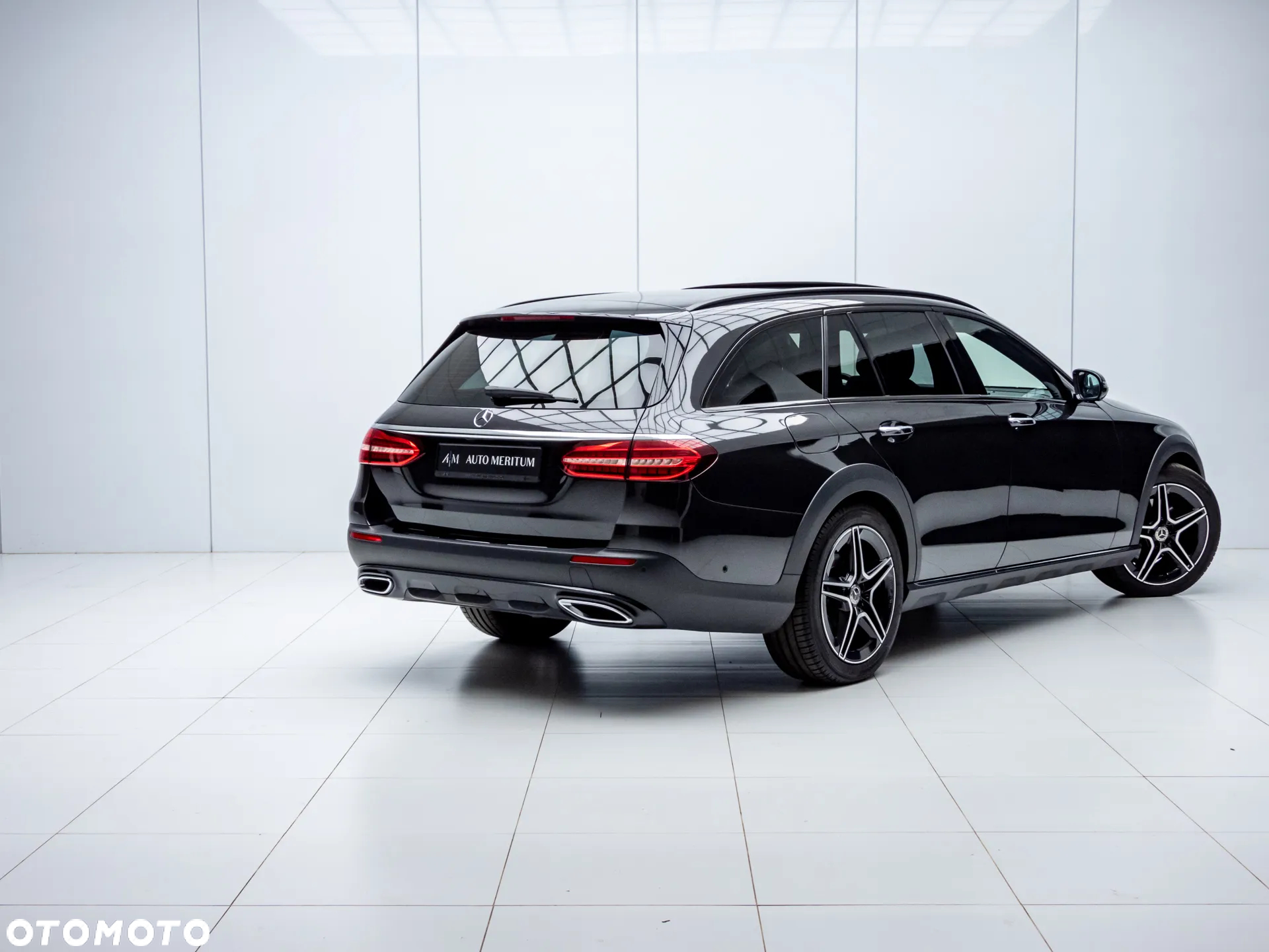 Mercedes-Benz Klasa E 220 d 4-Matic All-Terrain Avantgarde - 6