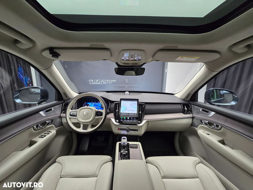 Volvo XC 90 - 9