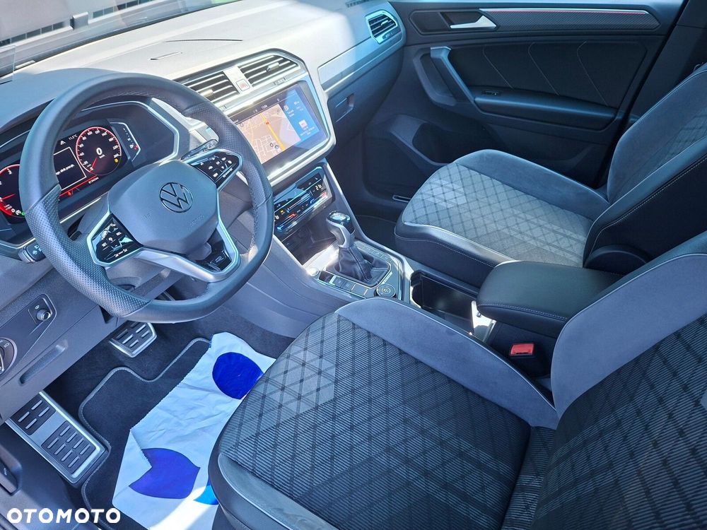 Volkswagen Tiguan - 12