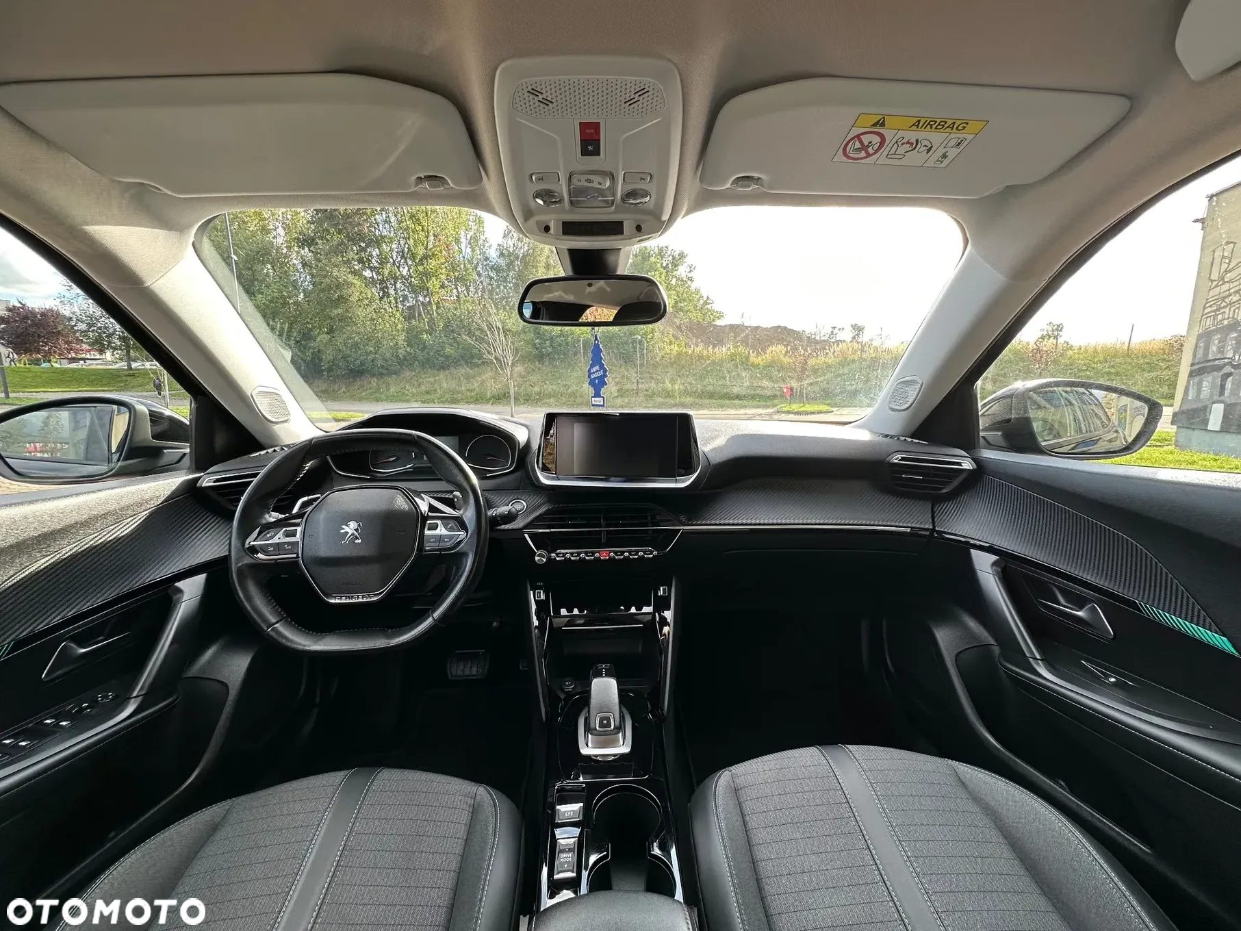Peugeot 2008 1.5 BlueHDi Allure Pack S&S EAT8 - 26