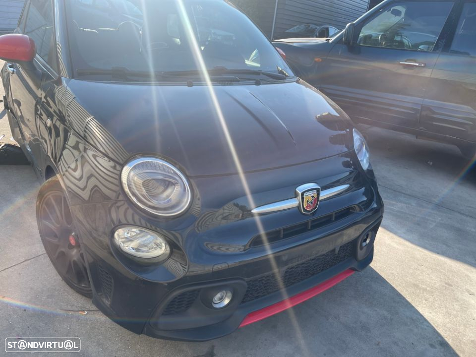 FIAT 500 595 ABARTH PISTA DE 2018 PARA PEÇAS - 2