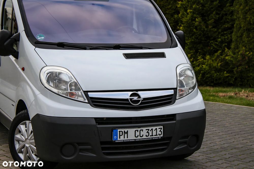 Opel Vivaro - 19