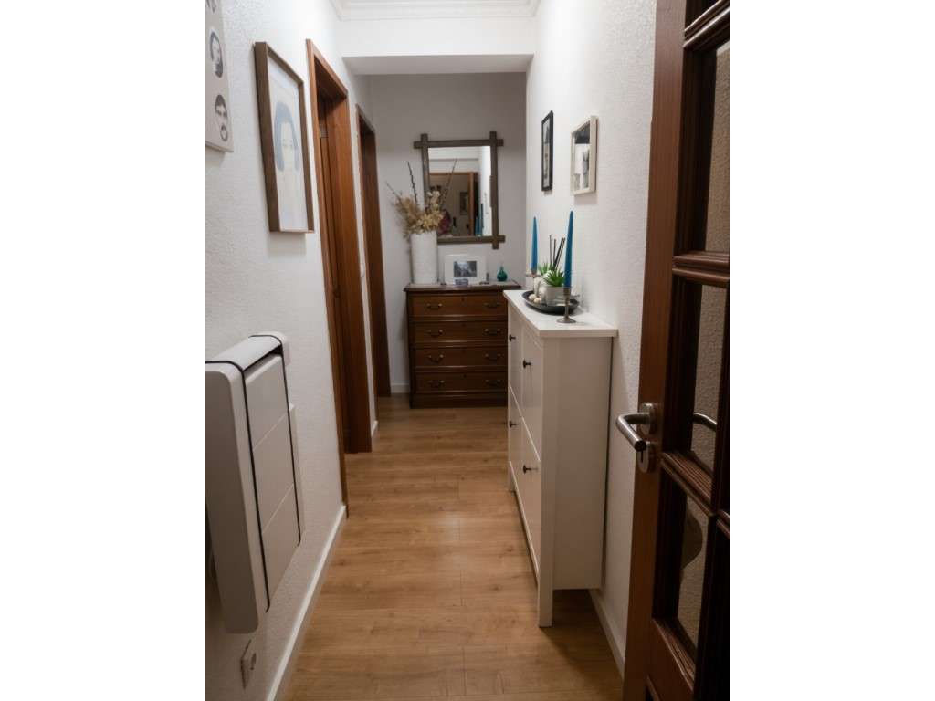 Apartamento T2 Costa Caparica - Totalmente Renovado - Grande imagem: 2/23
