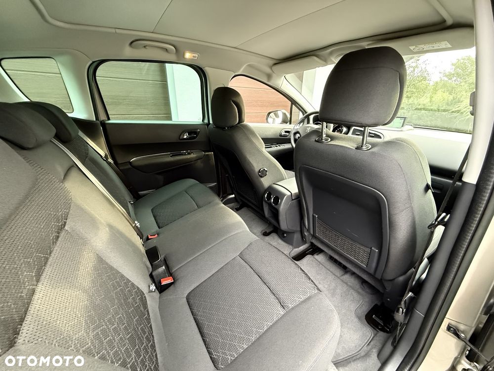Peugeot 3008 1.6 THP Style - 25