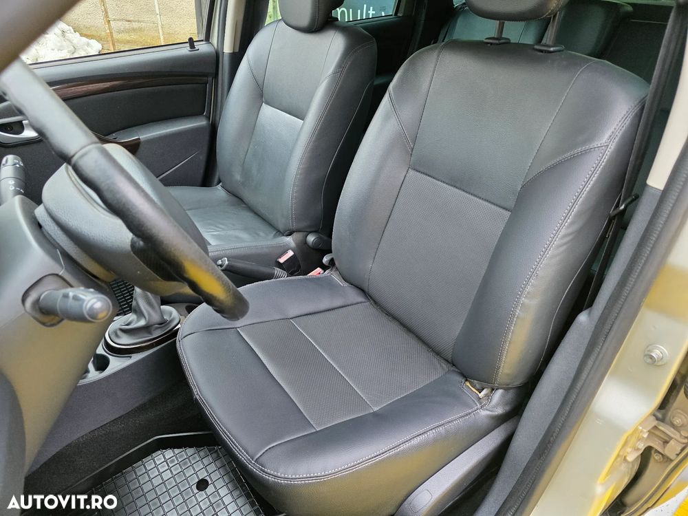 Dacia Duster 1.5 dCi 4x4 Prestige - 9