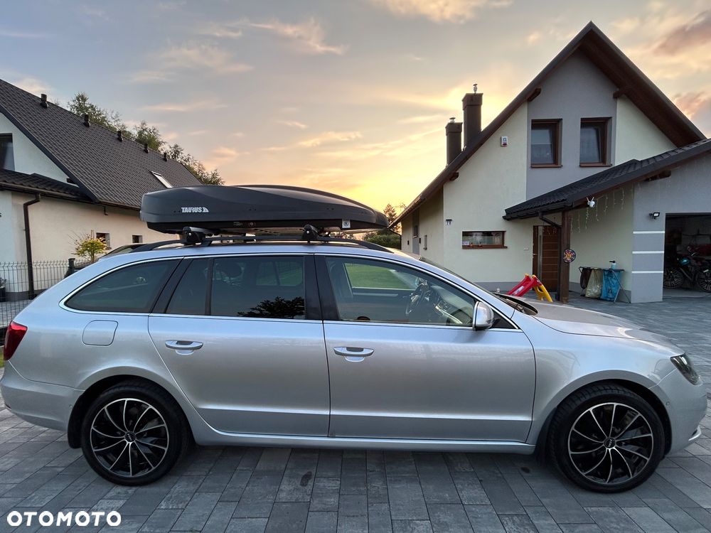 Skoda Superb 2.0 TDI Ambition DSG - 8