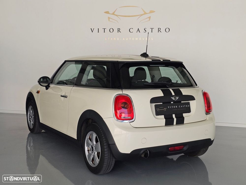MINI 3 Portas One - 8