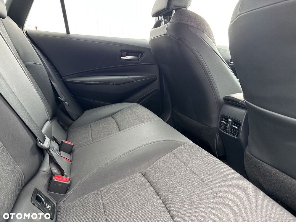 Toyota Corolla 1.8 Hybrid Style - 11