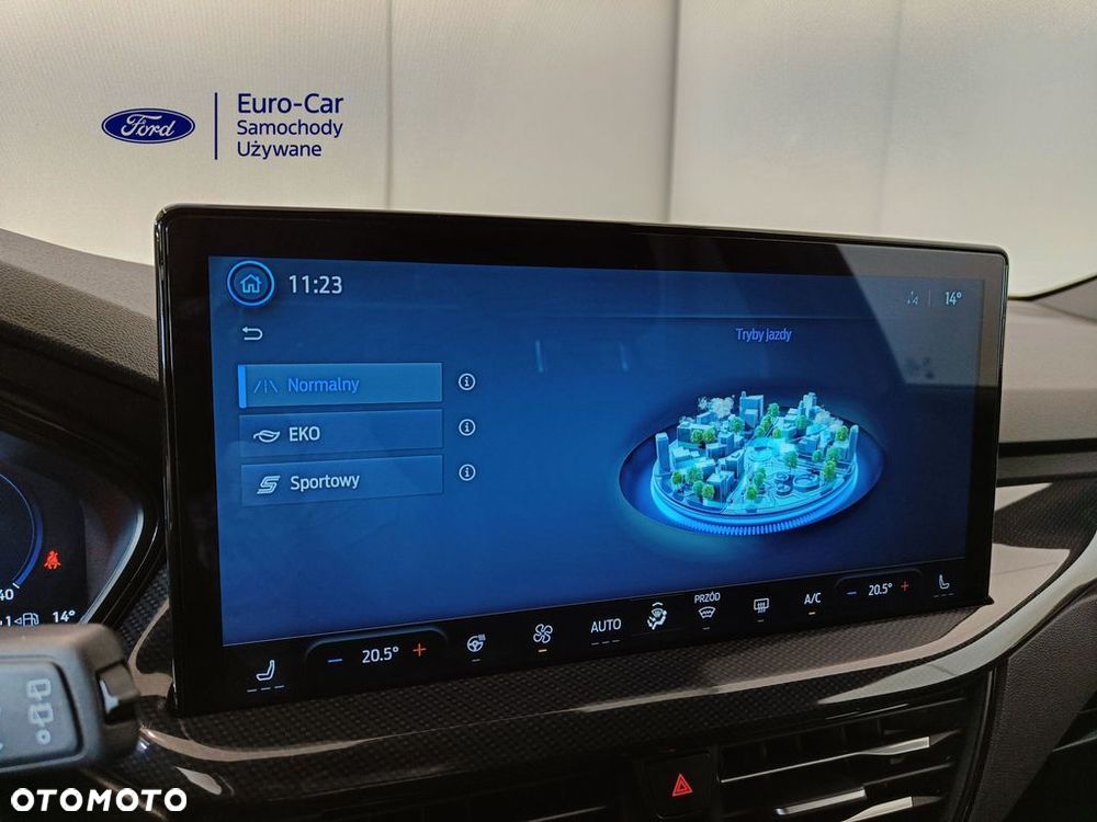 Ford Focus 1.0 EcoBoost mHEV ST-Line X - 24