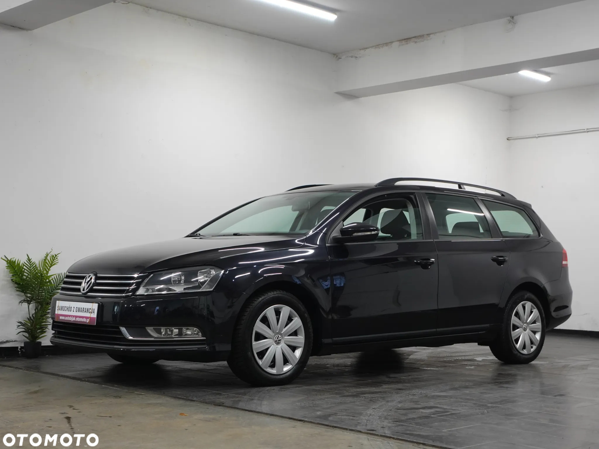 Volkswagen Passat - 4