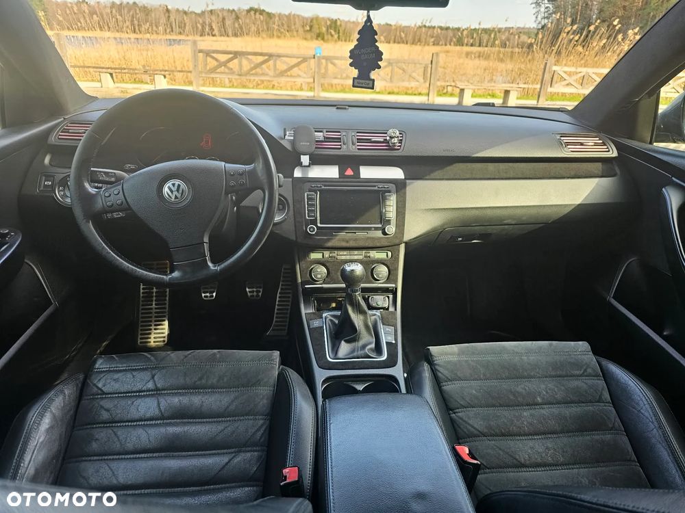 Volkswagen Passat 2.0 TDI Comfortline - 6