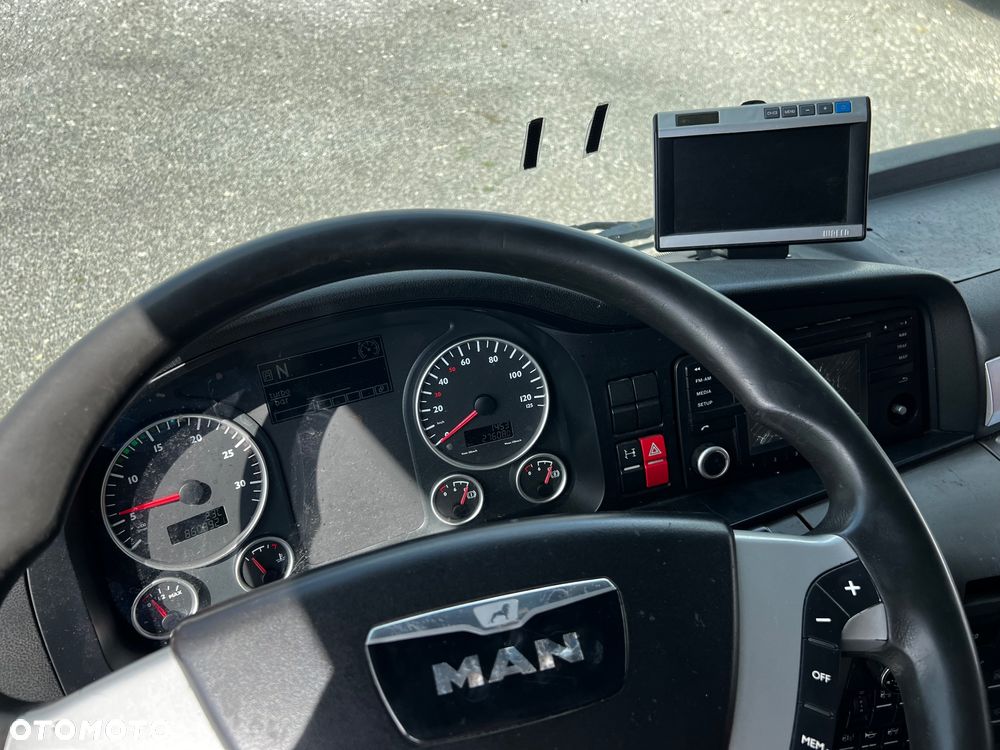 MAN TGX - 22