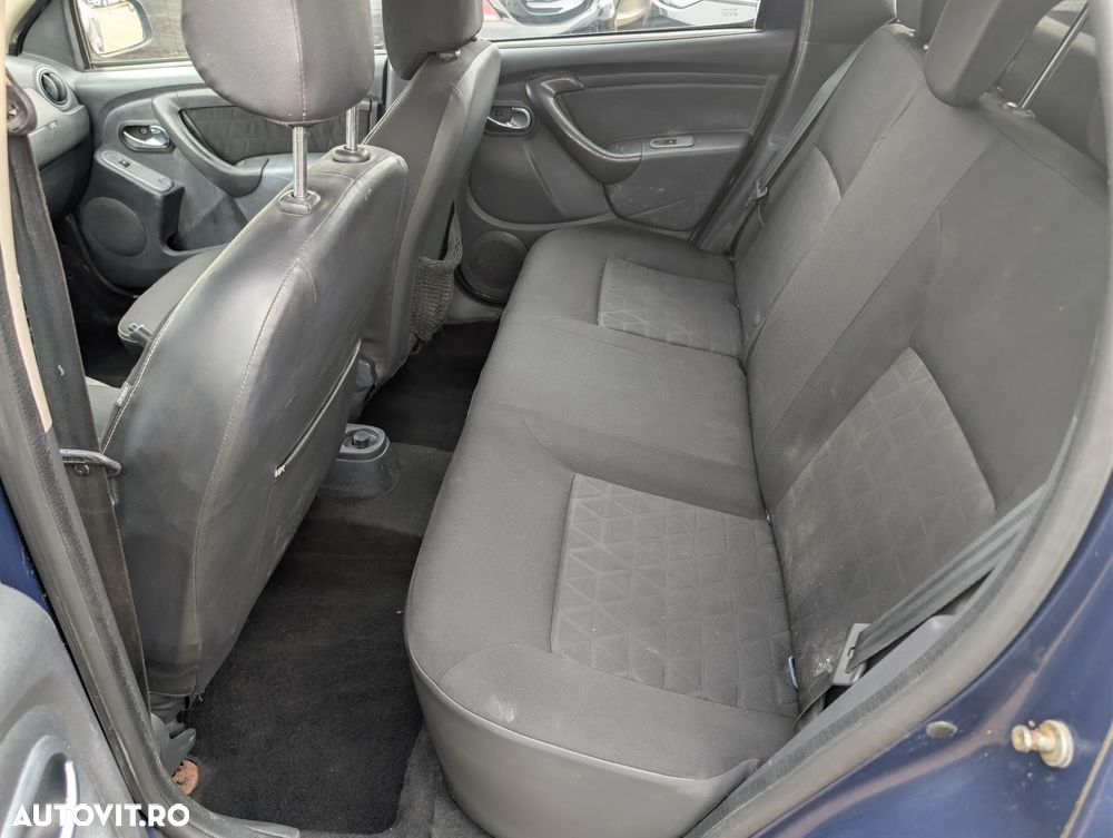 Dacia Duster 1.5 dCi 4x4 Ambiance - 13