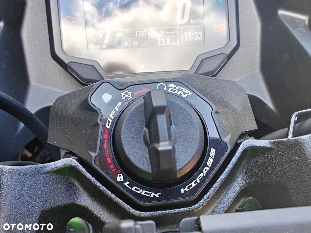 Kawasaki Ninja 500 - 9