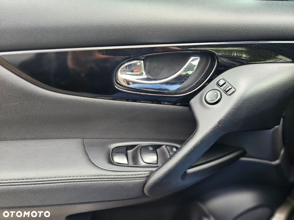 Nissan Qashqai 1.6 Tekna S/S - 19